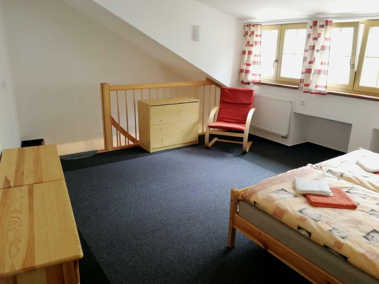 Apartman U Hippolyta Йиндржихув-Градец Экстерьер фото
